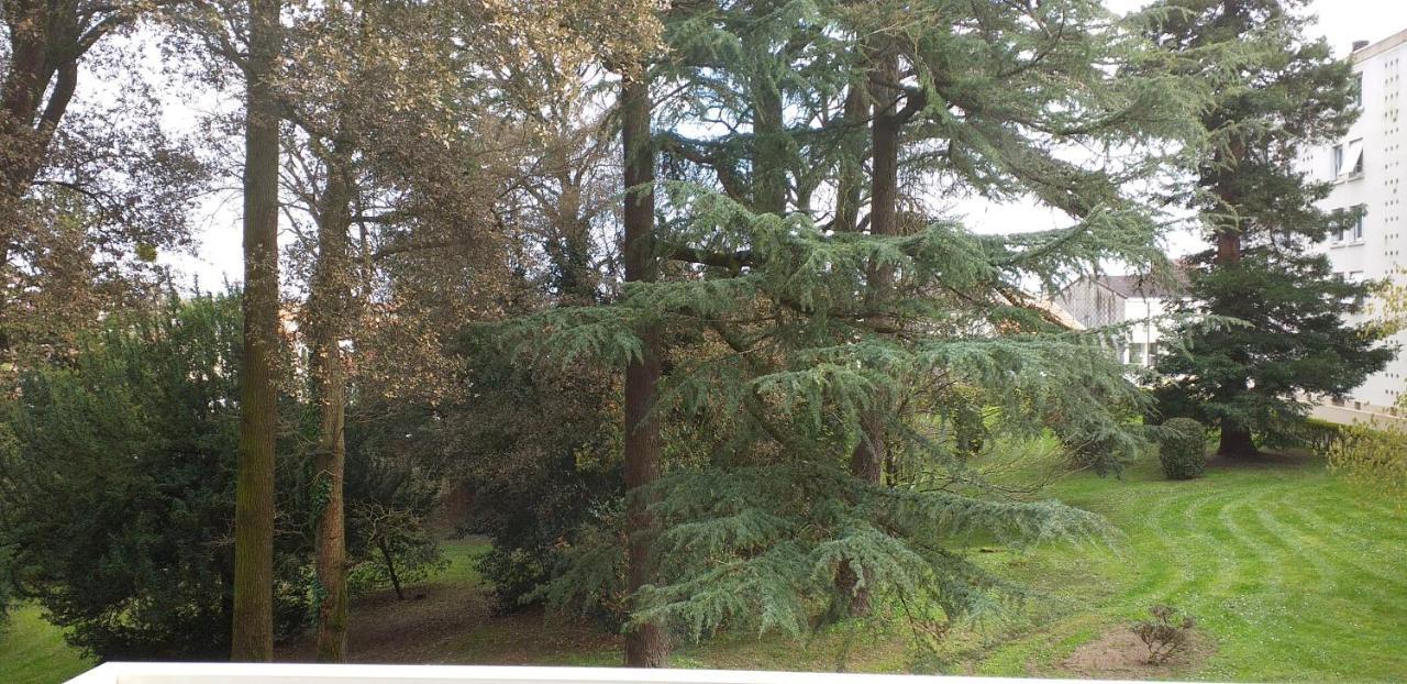 Saint-Sébastien-sur-Loire Petite Chambre Calme Et Lumineuse מראה חיצוני תמונה