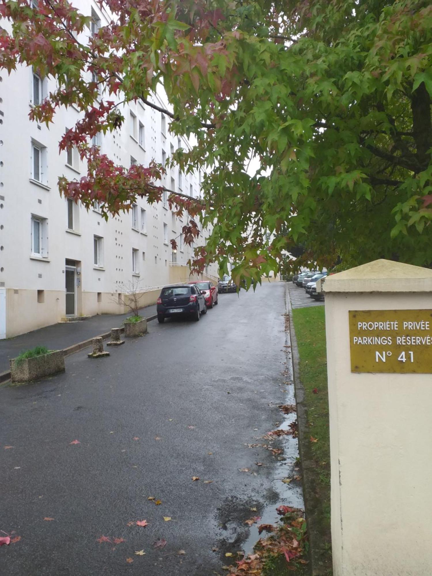 Saint-Sébastien-sur-Loire Petite Chambre Calme Et Lumineuse מראה חיצוני תמונה
